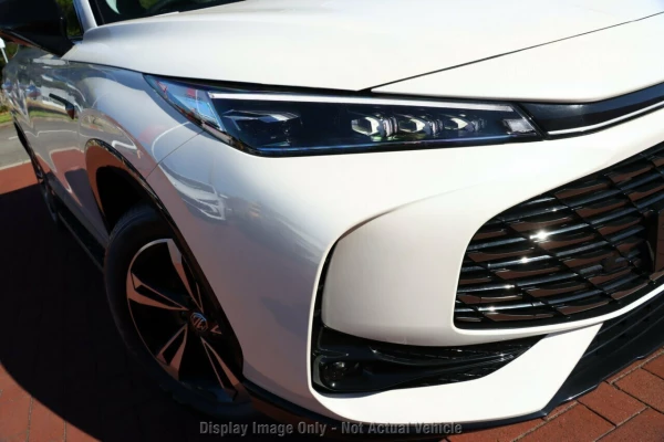 2025 MG HS AS33 Super Hybrid Excite SUV Image 2