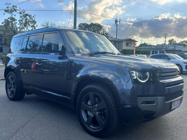 2024 Land Rover Defender L663 110 D300 X SUV image 20