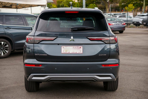 2025 Mitsubishi Outlander ZM Aspire SUV Image 3