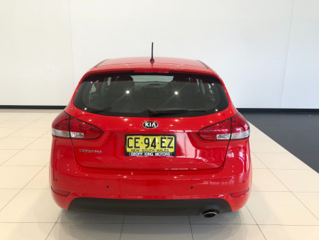 2015 Kia Cerato YD S Hatchback Image 5