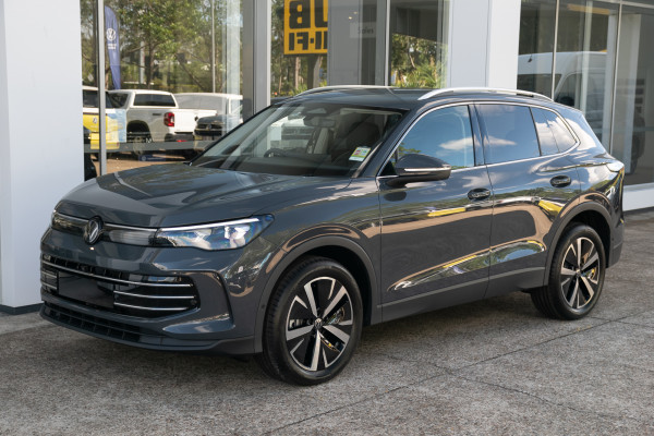 2025 Volkswagen Tiguan CT 150TSI Elegance SUV image 3