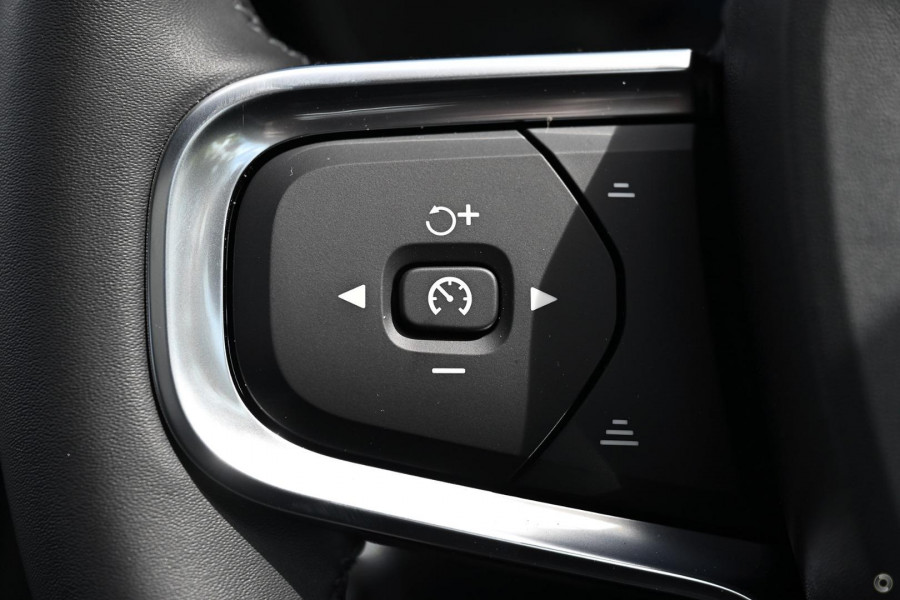2024 MY25 Volvo XC40 XZ Black Edition SUV Image 12