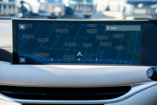 2025 MG IM5 P12L Performance Hatch Image 14