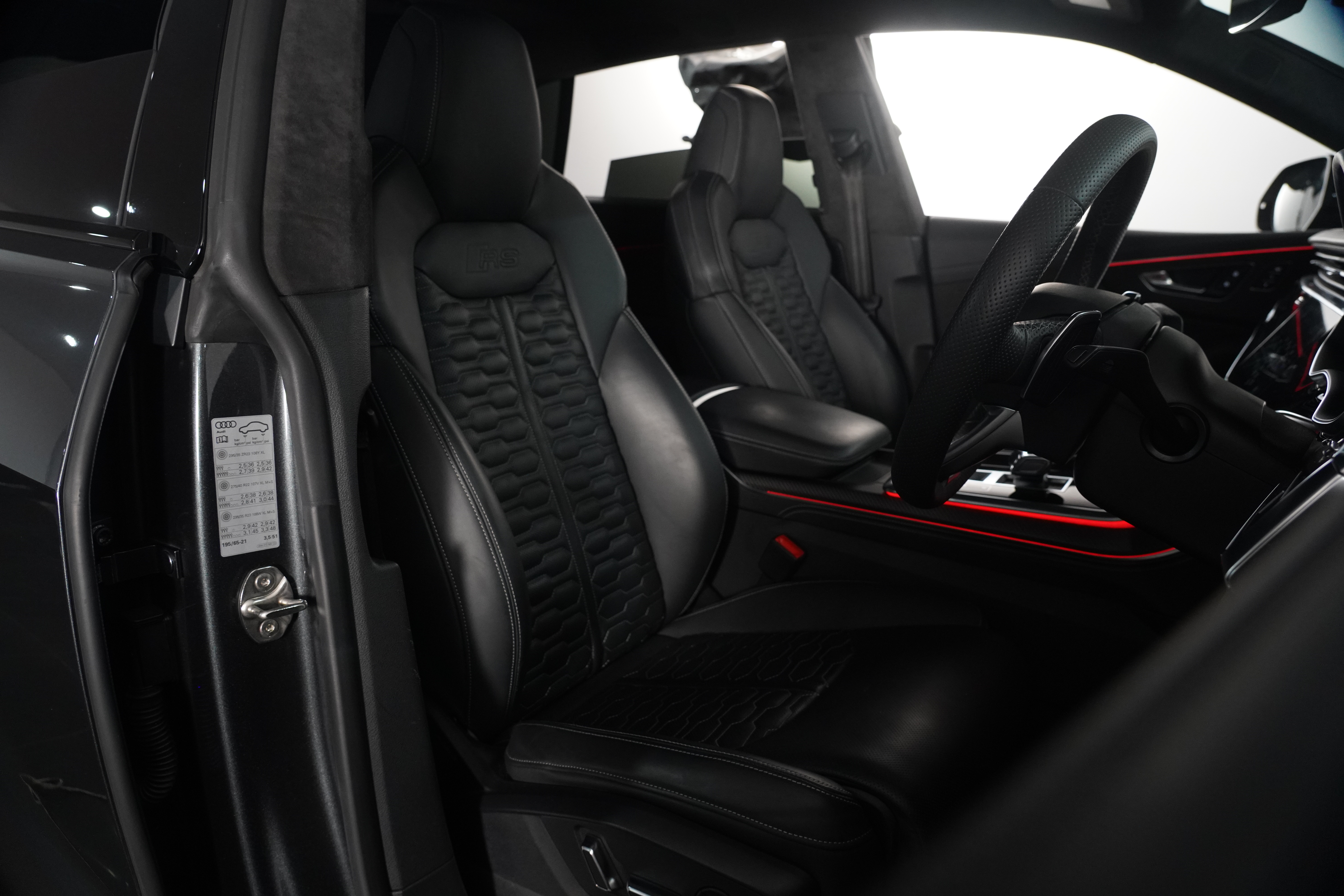 2022 Audi Rs Q8 Tfsi Quattro SUV Image 31