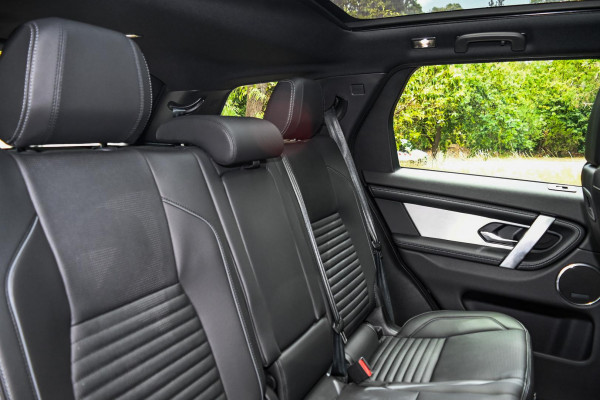 2024 Land Rover Discovery Sport L550 P250 Dynamic SE SUV image 8