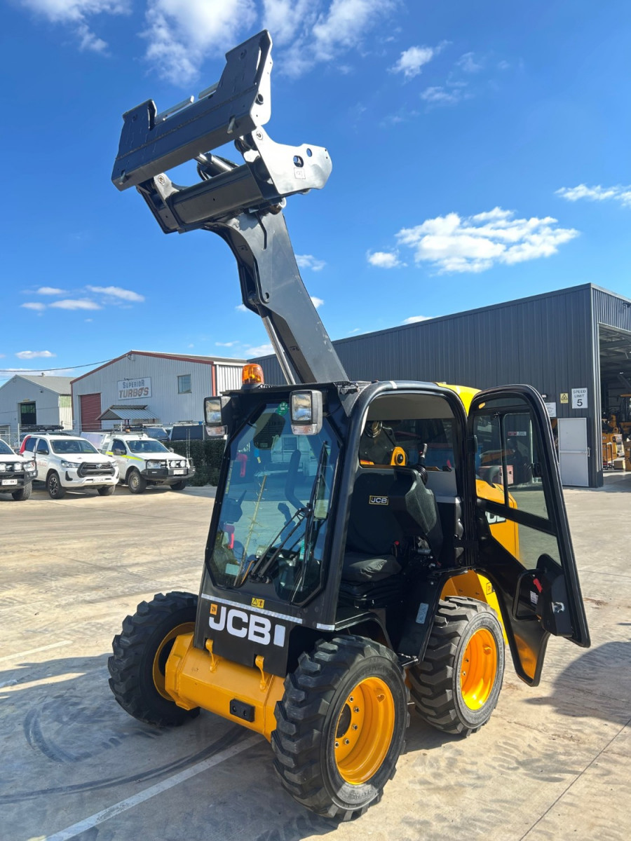 2026 JCB WHL SKID STEER LDR Wheeled Skidsteer Loader Image 6