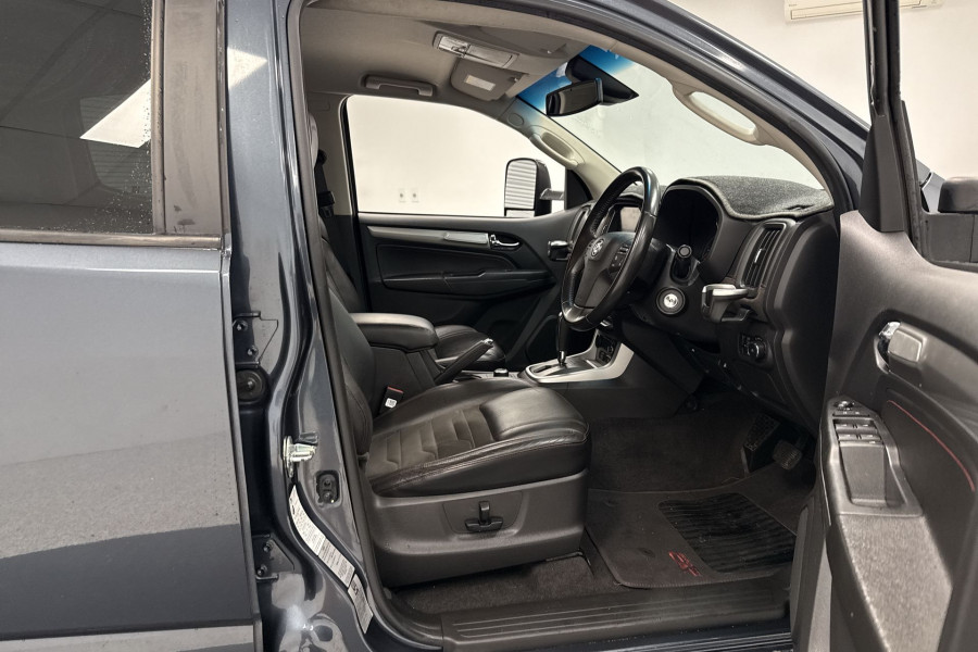 2020 MY18 HSV Colorado RG SportsCat Ute Image 19
