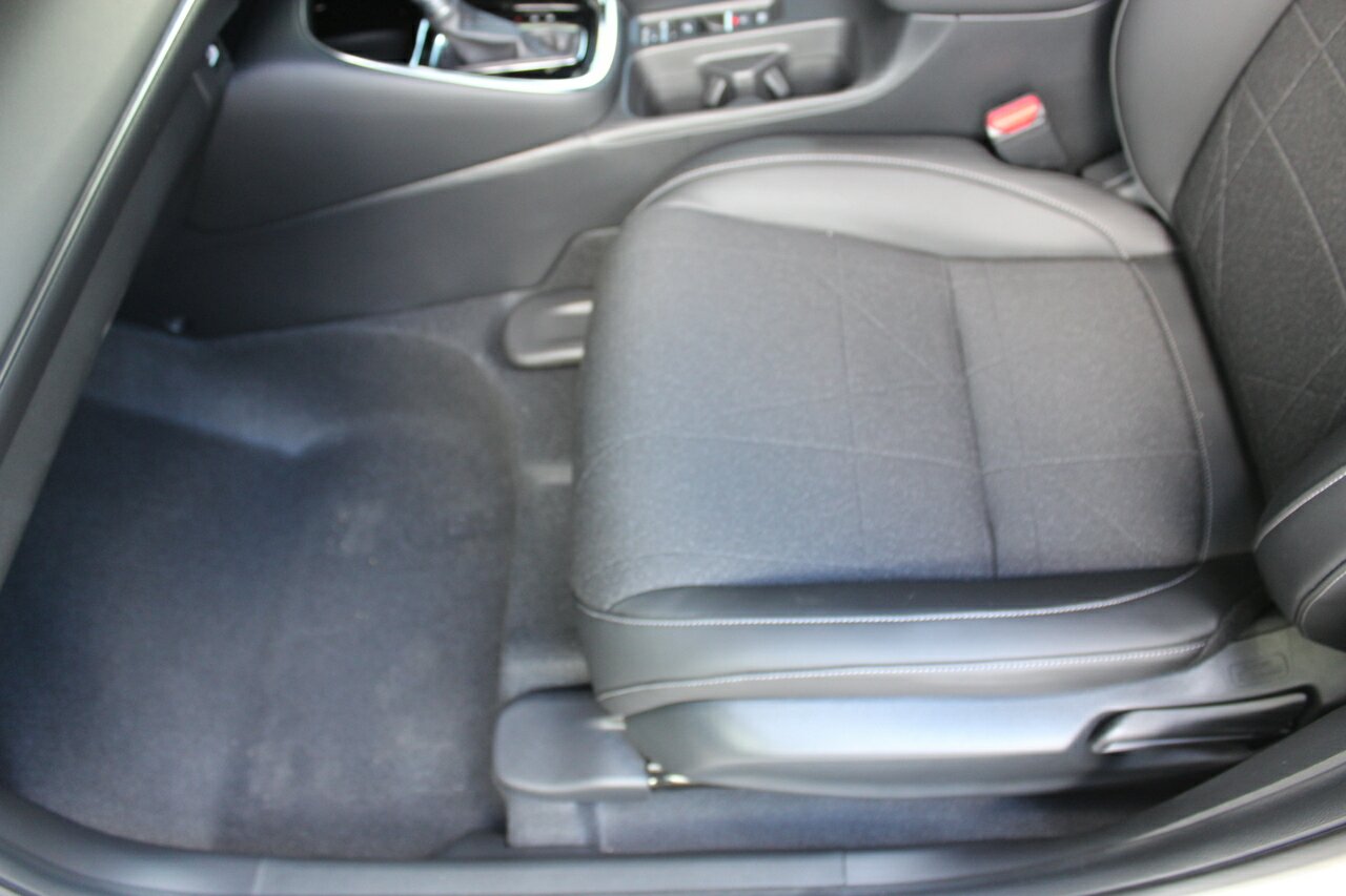 2023 MY22 Honda HR-V  e:HEV L SUV Image 14