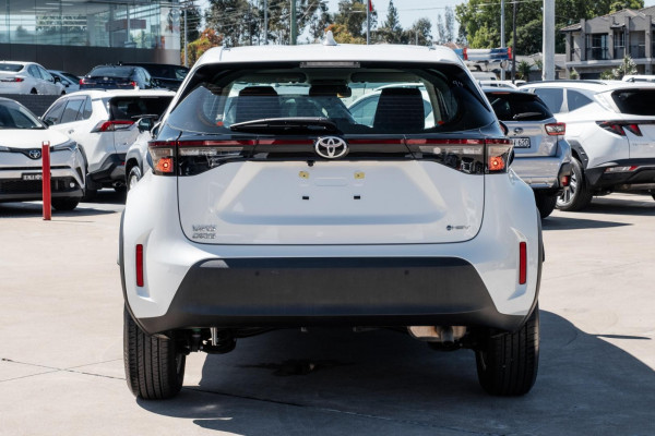 2025 Toyota Yaris Cross MXPJ10R GX SUV Image 5