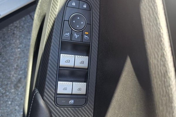 2025 Mitsubishi Outlander ZM LS SUV Image 16