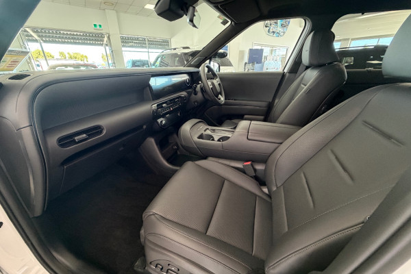 2026 Hyundai Palisade Calligraphy Black Ink SUV Image 19