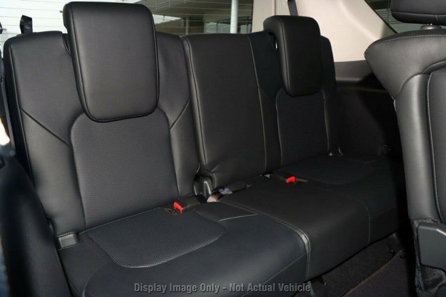 2025 Nissan Patrol Y62 Warrior SUV Image 8