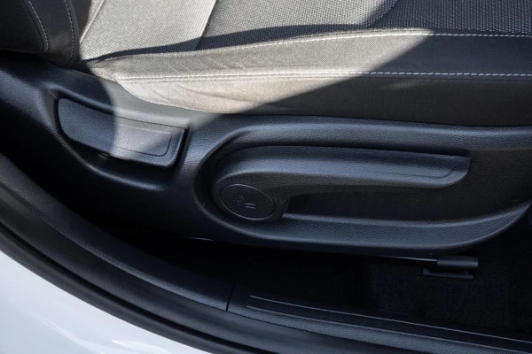 2024 Kia Cerato BD S Hatch Image 19