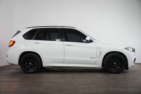 2018 BMW X5 xDrive30d SUV image 4