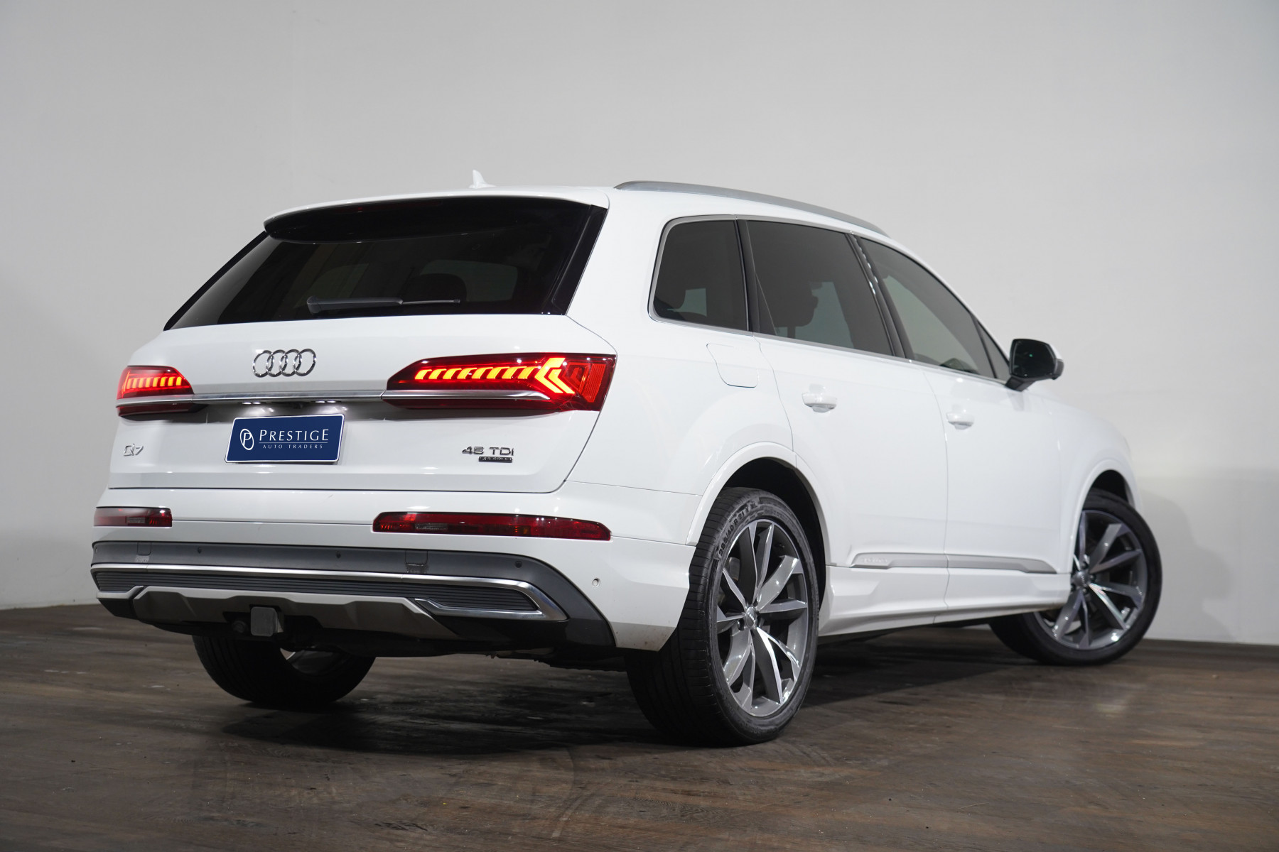 2020 Audi Q7 45 Tdi Quattro SUV Image 7