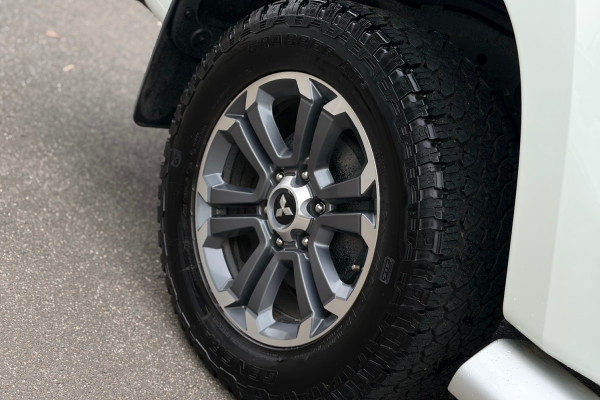 2021 MY22 Mitsubishi Triton MR GLS Ute Image 11