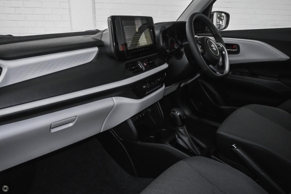 2026 Suzuki Swift UZ Hybrid Plus Hatch Image 7