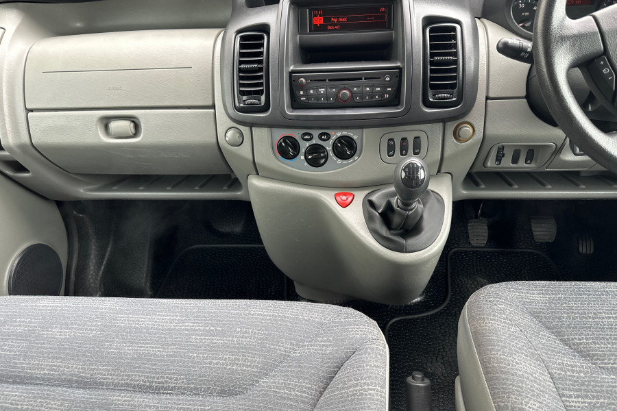 2012 Renault Trafic X83 Phase 3 L1H1 SWB Low Roof Van Image 10