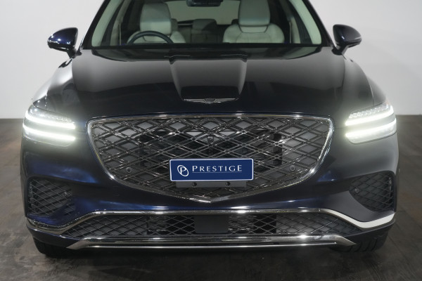 2024 Genesis GV70 2.5T SIGNATURE SUV image 3