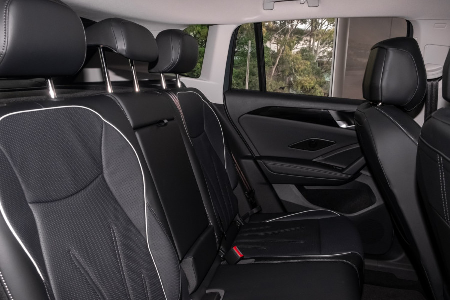 2024 MY25 Volkswagen Tiguan CT 110TSI Elegance SUV Image 9