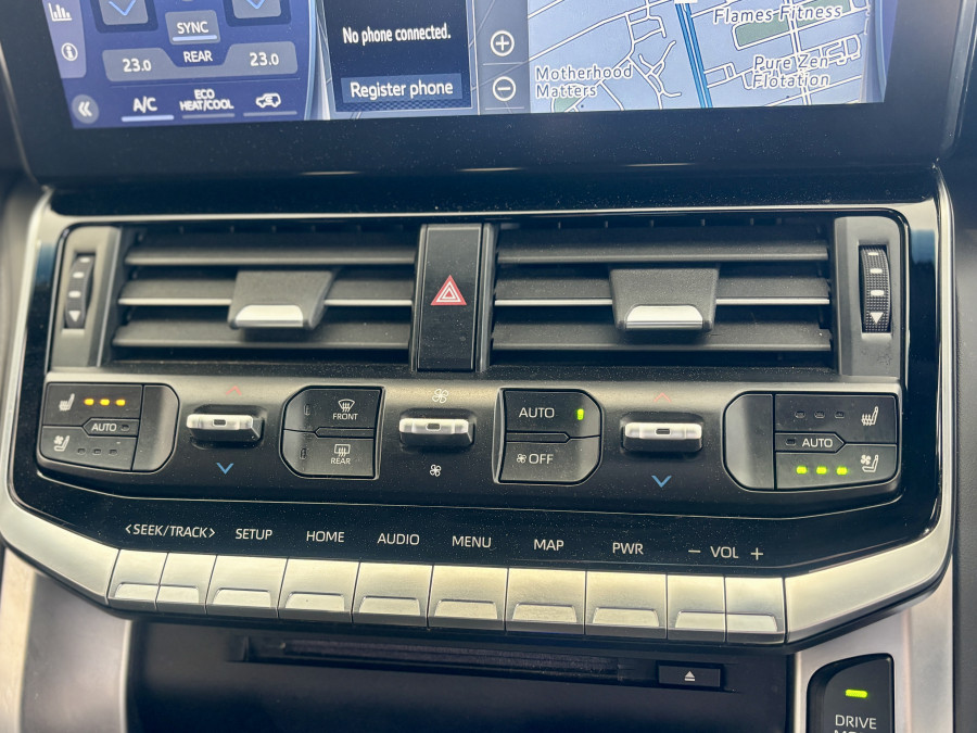 2022 Toyota LandCruiser FJA300R VX SUV Image 29