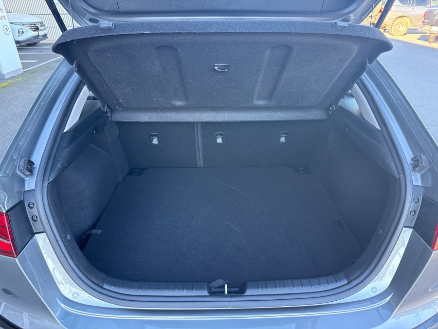 2022 Kia Cerato BD S Hatch Image 12