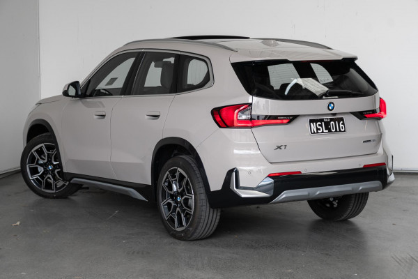 2026 BMW X1 U11 sDrive18i SUV image 2