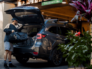 Hands-free powered tailgate Image
