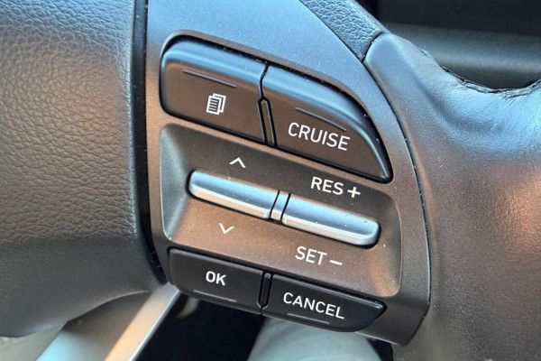 2020 Hyundai KONA OS.3 Active SUV Image 11