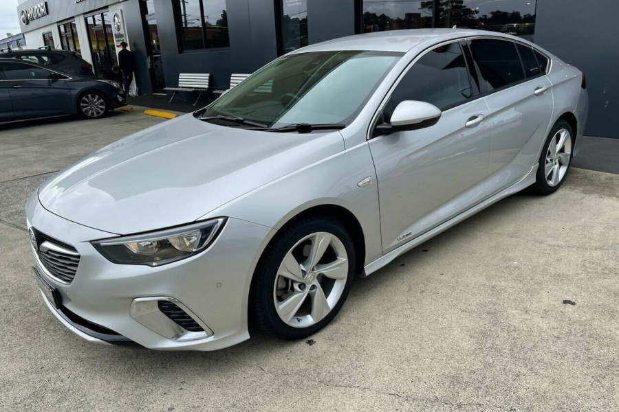 2017 MY18 Holden Commodore ZB MY18 RS-V Liftback AWD Hatch Image 18