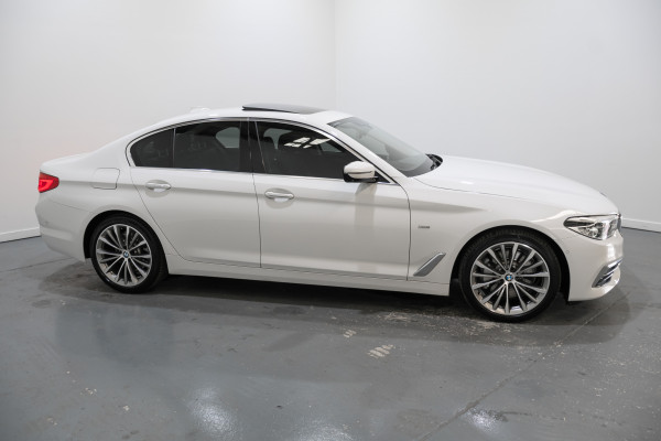 2018 BMW 5 Series 30d Luxury Line Sedan Image 7