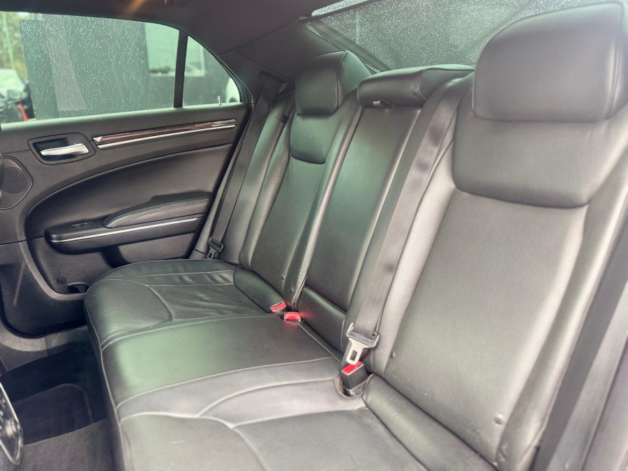 2015 MY14 Chrysler 300 LX C Sedan Image 13