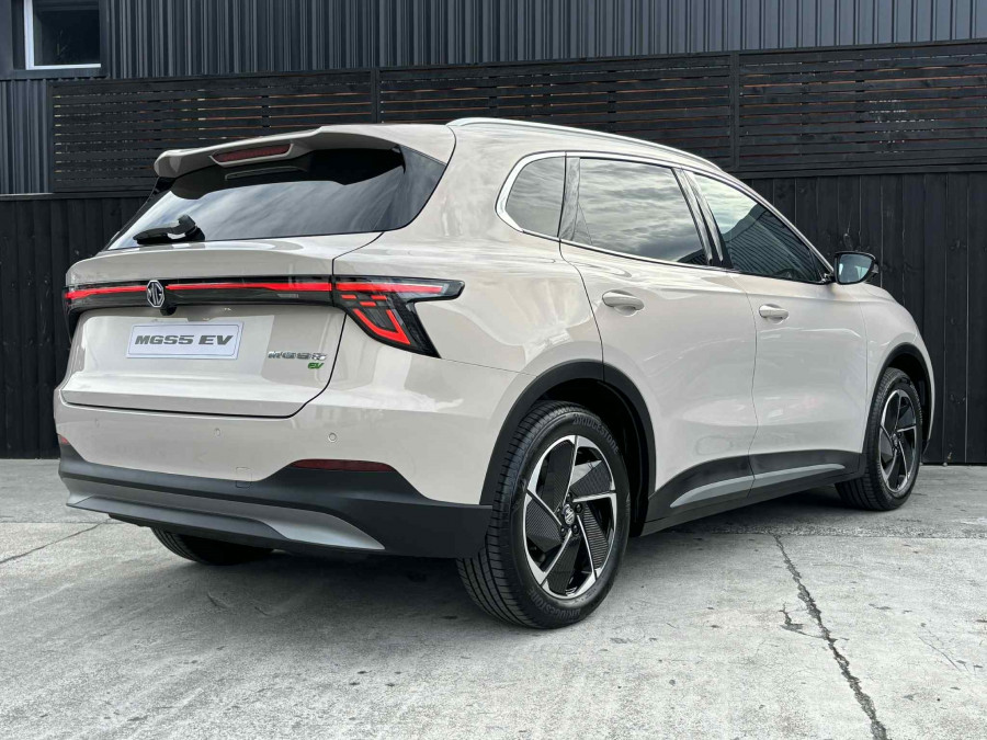 2026 MY25 MG MGS5 EV ZS3EM Essence 62 SUV Image 3