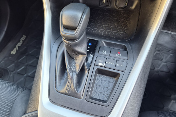 2019 MY21 Toyota RAV4 AXAH52R GX SUV Image 13
