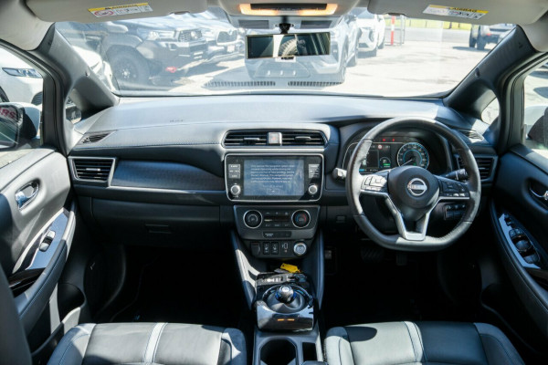 2023 Nissan LEAF ZE1  Hatch Image 19