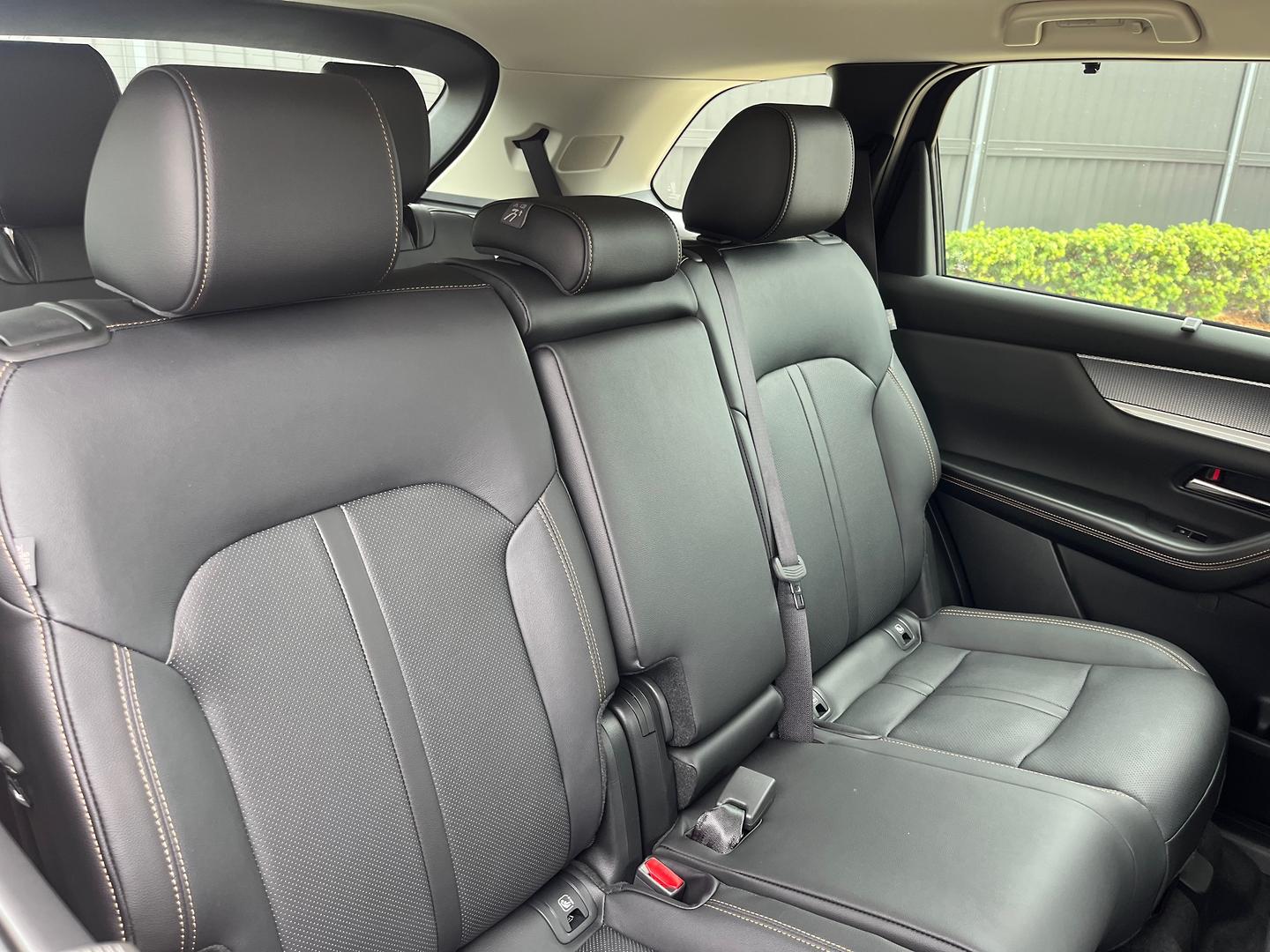2024 Mazda CX-80 KL G40e GT SUV Image 17