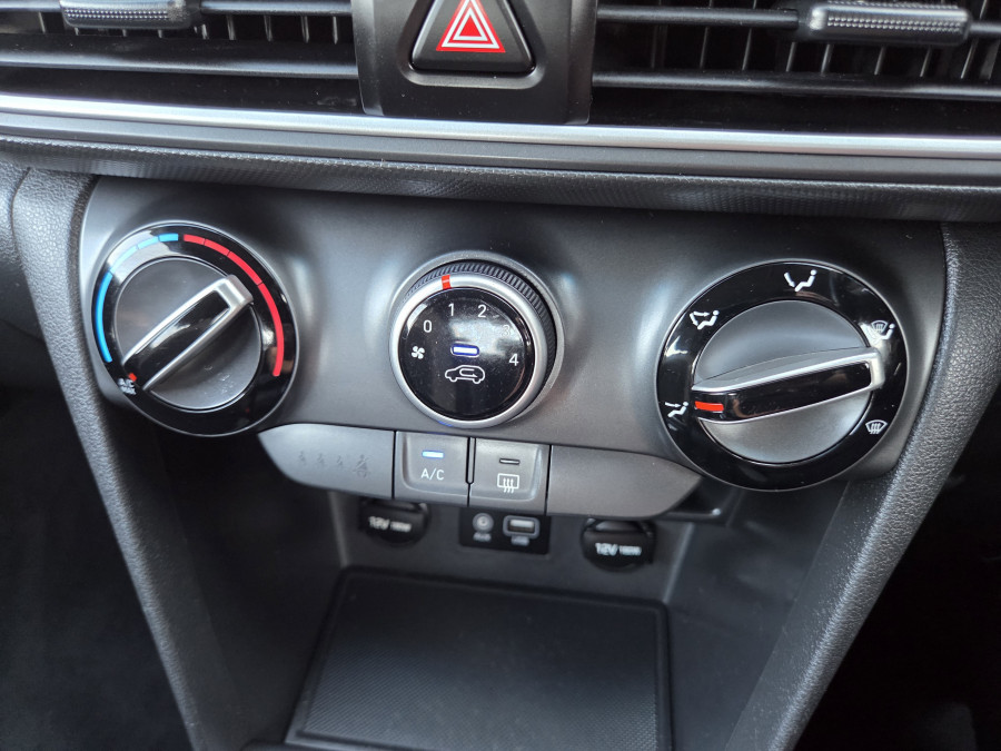 2017 MY18 Hyundai KONA OS Active SUV Image 18