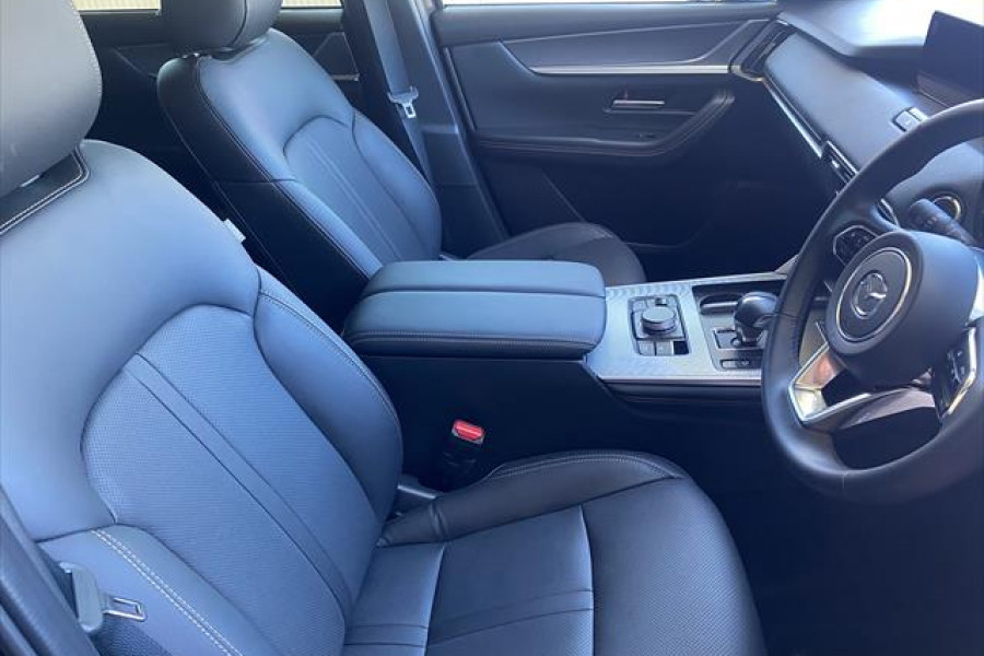 2024 Mazda CX-80 KL G40e Touring SUV Image 13