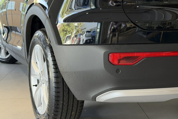 2025 MY26 Volvo XC40 XZ Plus B4 SUV Image 4