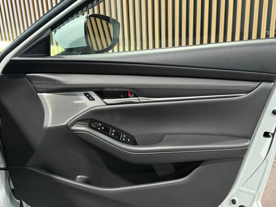 2025 Mazda 3 BP Series G25 Astina Hatch Image 11