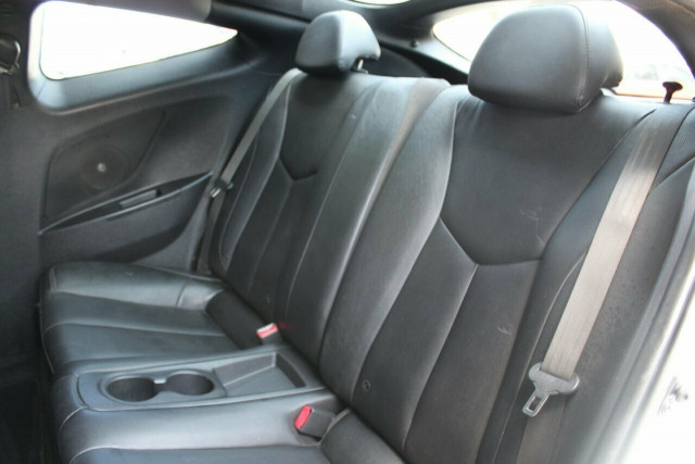 2012 Hyundai Veloster FS + Coupe Hatchback Mobile Image 21
