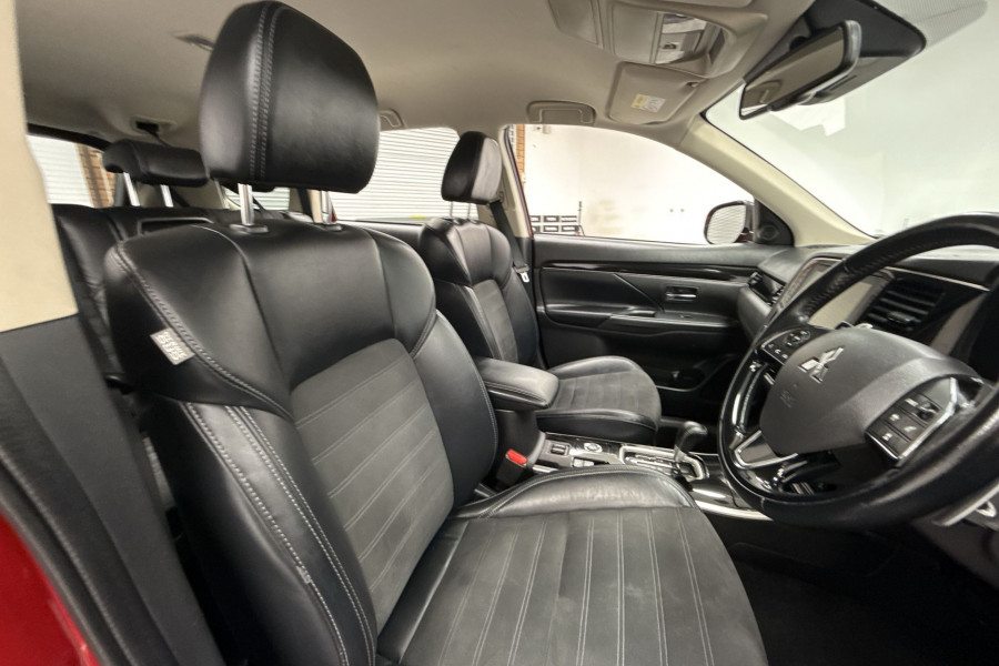 2020 MY21 Mitsubishi Outlander ZL LS SUV Image 19