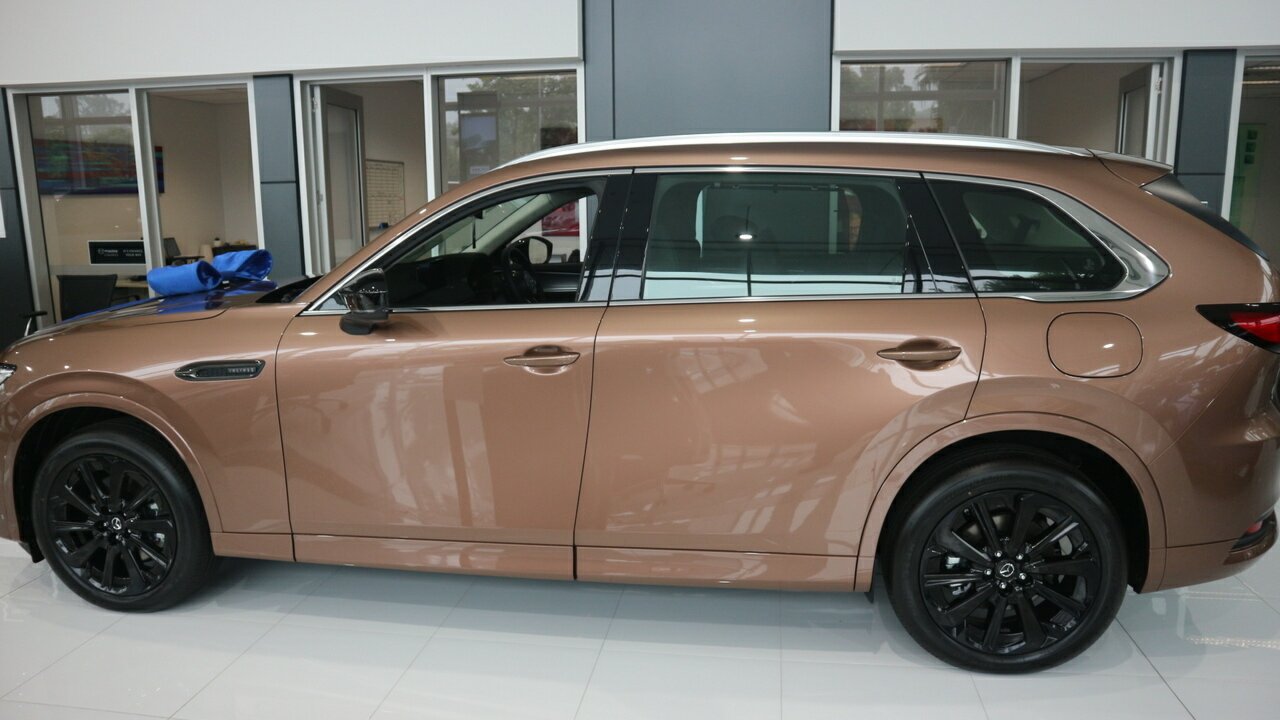 2024 Mazda CX-80 KL D50e GT SUV Image 4