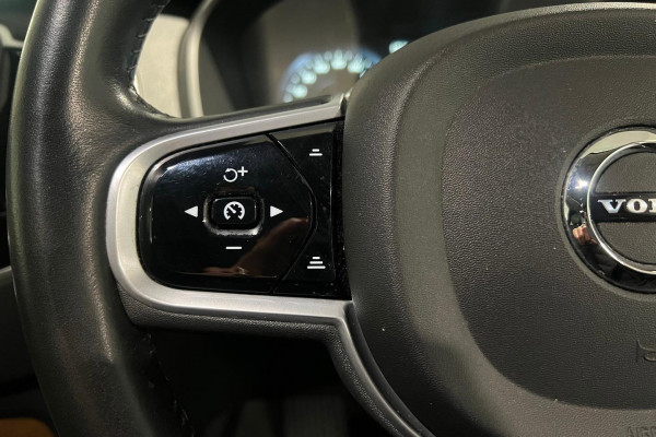 2021 MY22 Volvo XC90 L Series B5 Momentum SUV Image 13