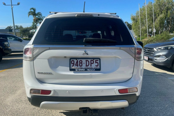 2013 MY14 Mitsubishi Outlander ZJ ES SUV