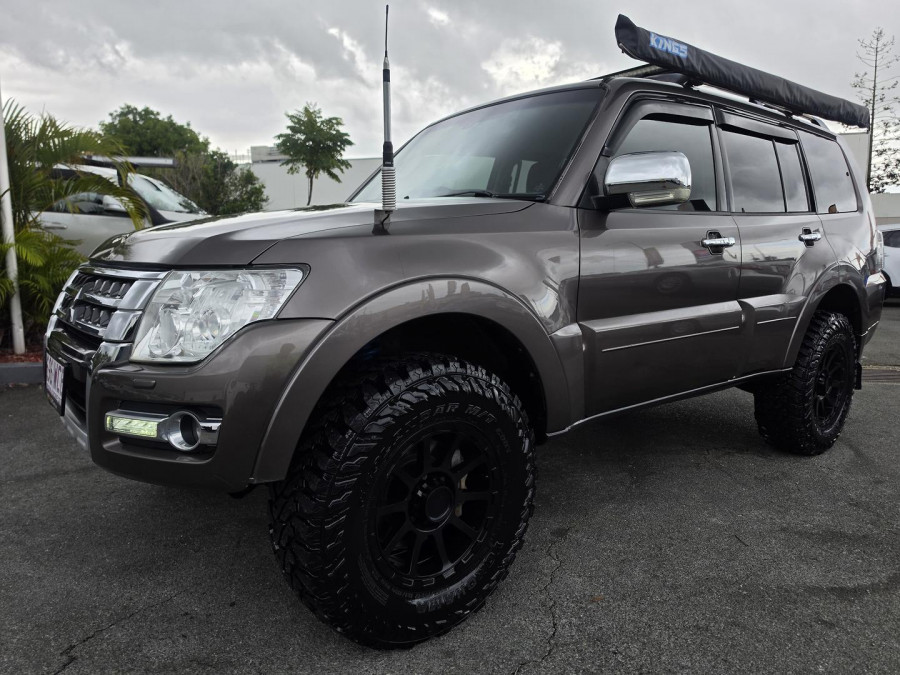 2015 MY16 Mitsubishi Pajero NX GLS SUV Image 3