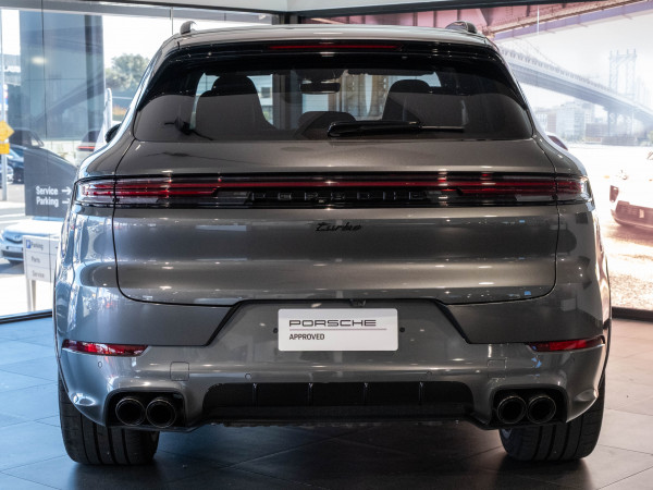 2024 MY25 Porsche Cayenne Turbo E-Hybrid SUV image 6
