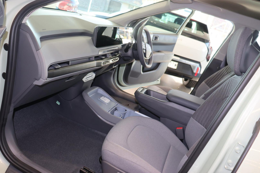 2026 MY27 Kia EV3 SV Air Standard Range SUV Image 15