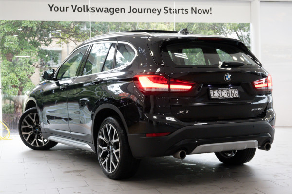 2022 BMW X1 F48 LCI sDrive20i SUV Image 2