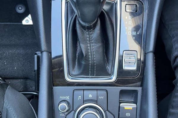 2017 Mazda 3 BN5236 SP25 Sedan Image 29